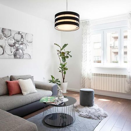 Sunny 2Bdr Apartment With A Balcony Ζάγκρεμπ Εξωτερικό φωτογραφία