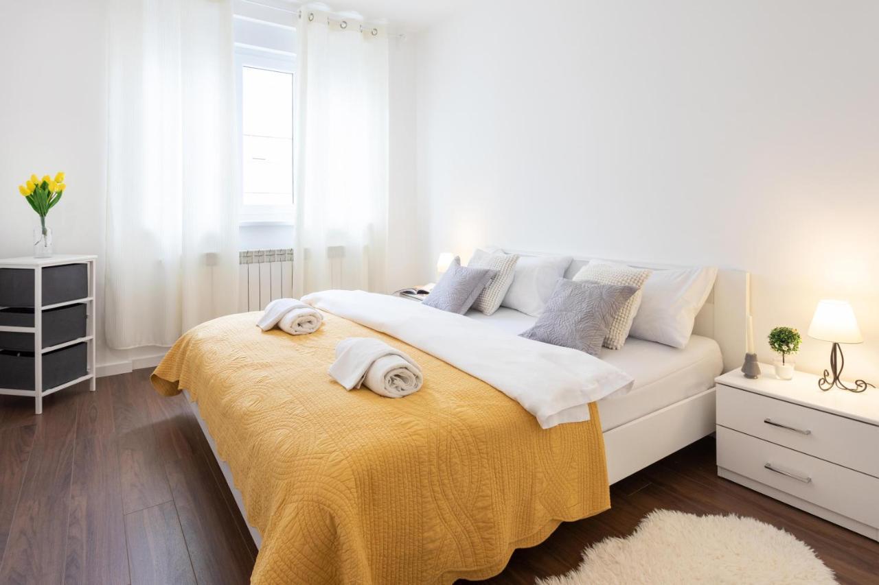 Sunny 2Bdr Apartment With A Balcony Ζάγκρεμπ Εξωτερικό φωτογραφία