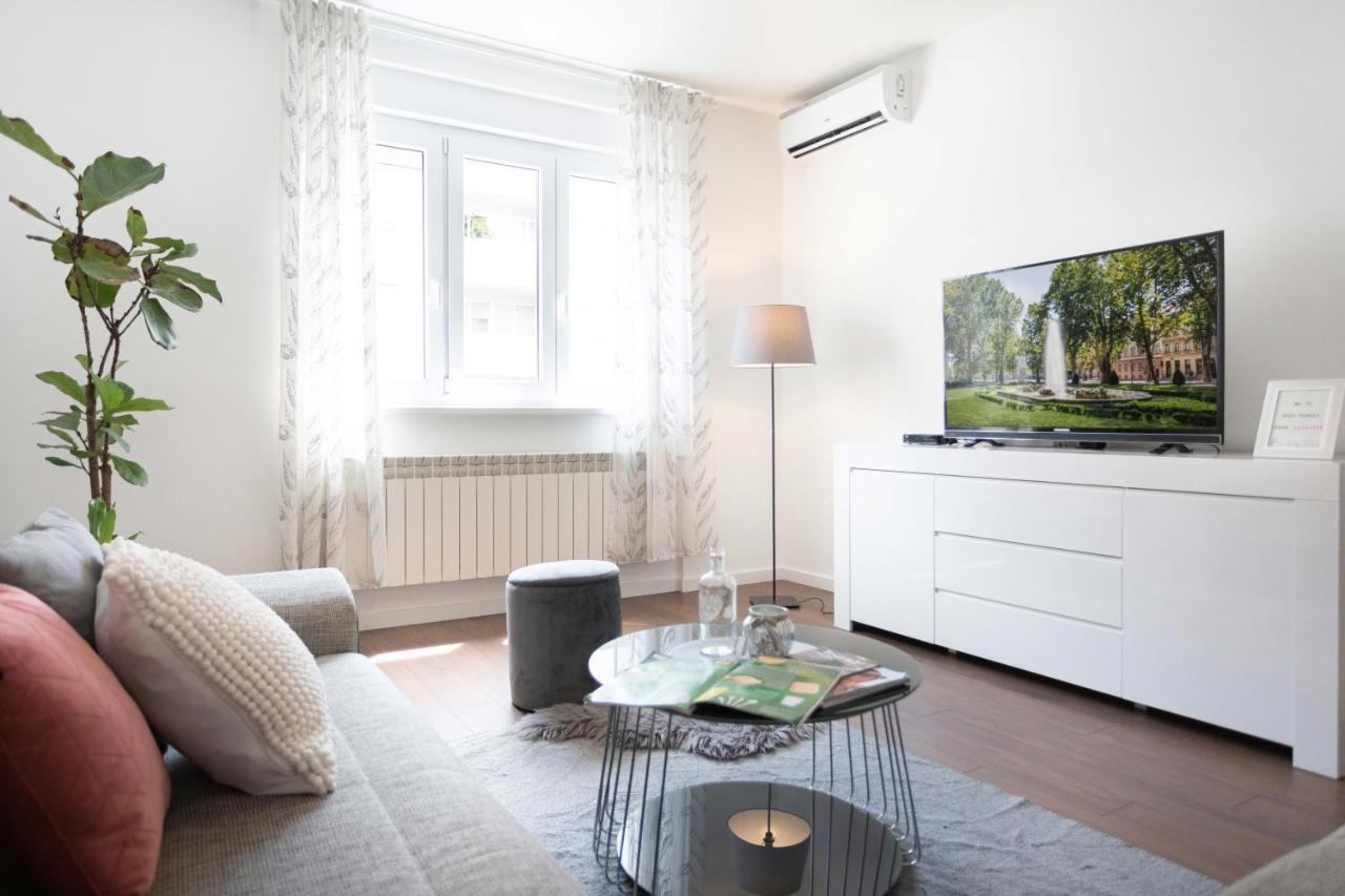 Sunny 2Bdr Apartment With A Balcony Ζάγκρεμπ Εξωτερικό φωτογραφία